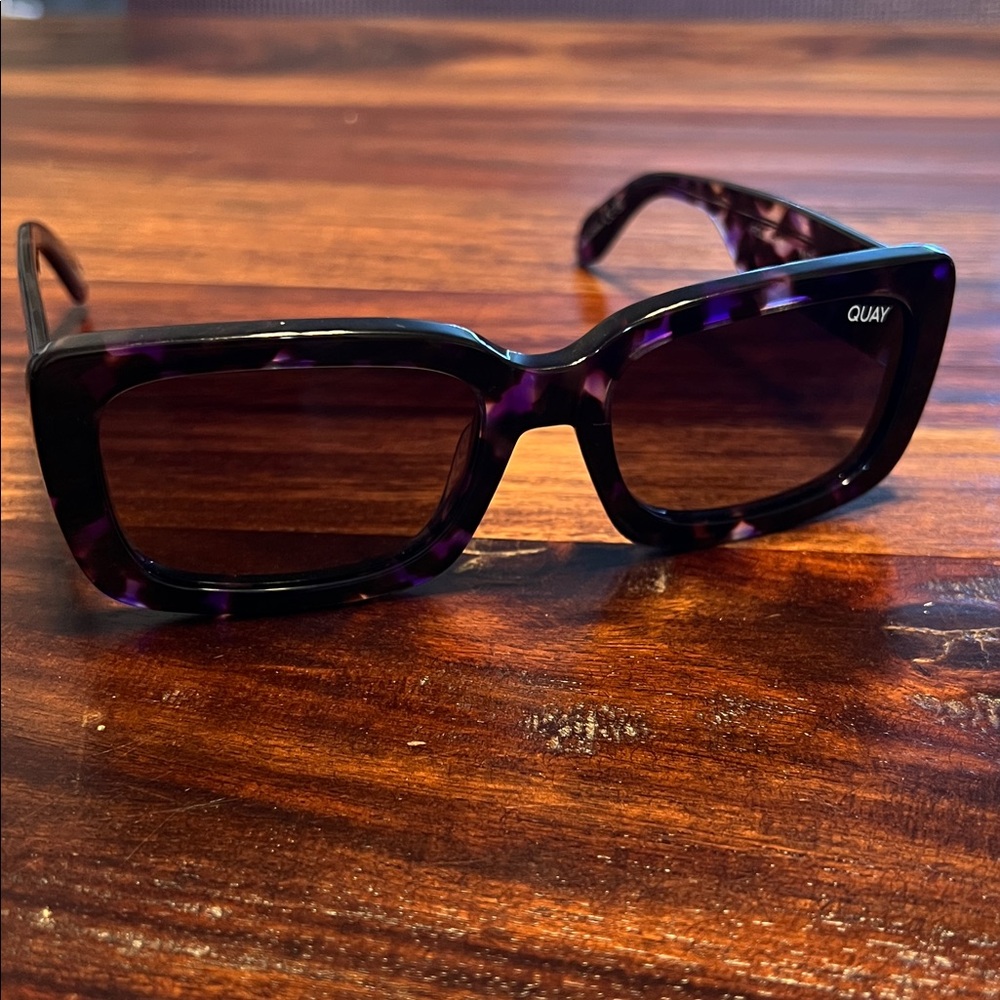 Quay Australia Sunglasses, Yada Yada, Storm/Tortoise, Polarized